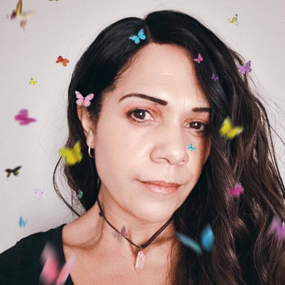 Meet your Posher, Claudia - Picture 1 of 1